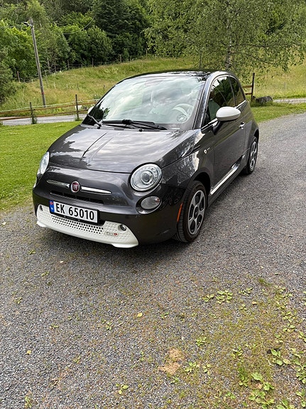 Fiat 500e 3 of 21