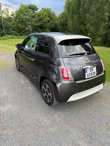 Fiat 500e 8 of 21