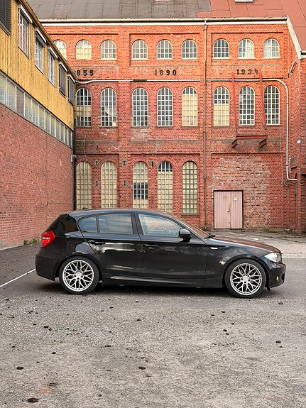 BMW 116d 3 of 13