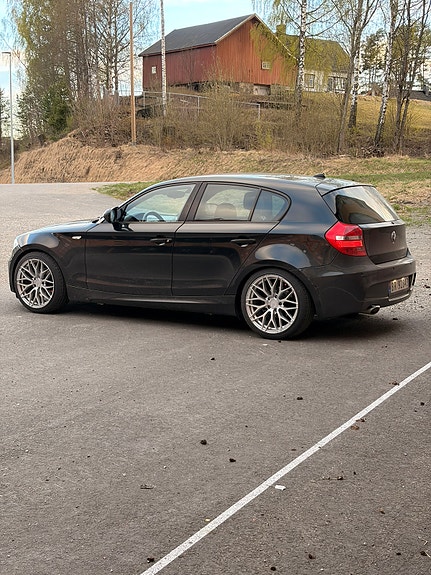 BMW 116d 5 of 13