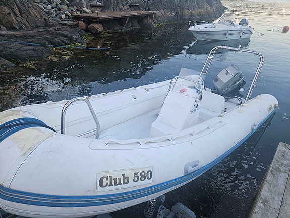 Kaimana Club 580 RIB med 115 hk Mariner totakt 6 of 17