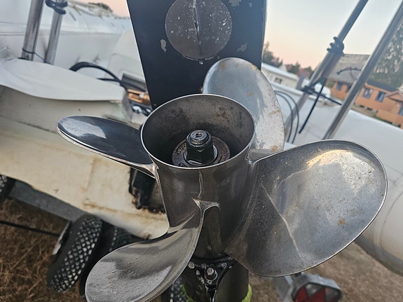 Kaimana Club 580 RIB med 115 hk Mariner totakt 17 of 17