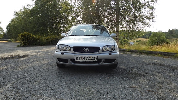 Toyota Corolla 2 of 12