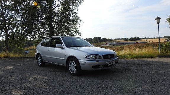 Toyota Corolla 8 of 12