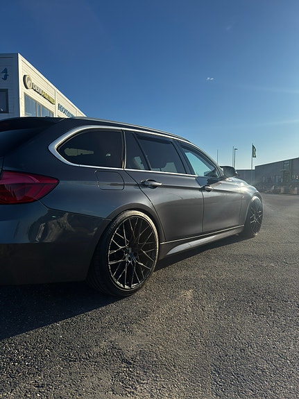 BMW 320d 5 of 30