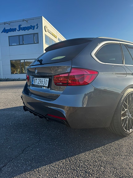 BMW 320d 8 of 30