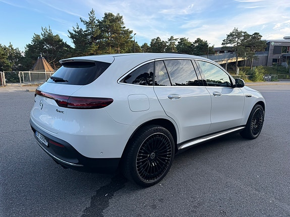 Mercedes-Benz EQC400 10 of 30