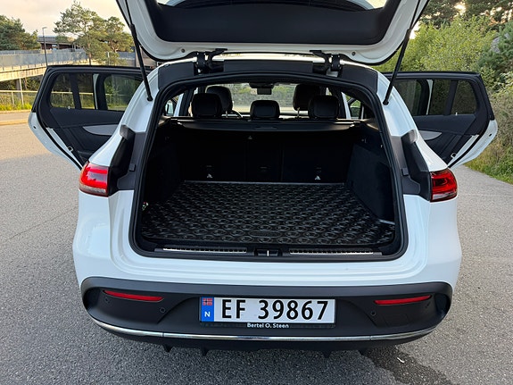 Mercedes-Benz EQC400 15 of 30