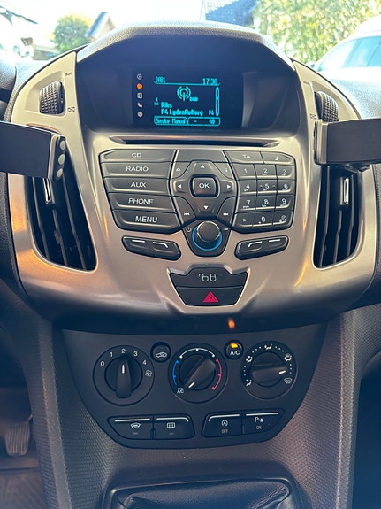 Ford Transit Connect 7 of 8