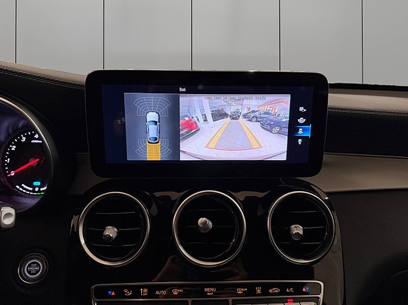 Mercedes-Benz GLC300 e 19 of 30