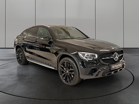 Mercedes-Benz GLC300 e 7 of 30