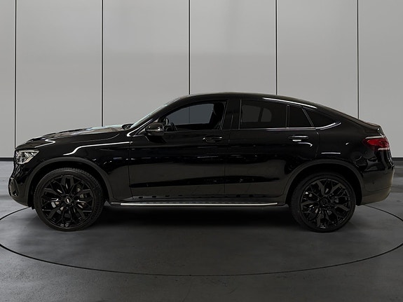 Mercedes-Benz GLC300 e 2 of 30