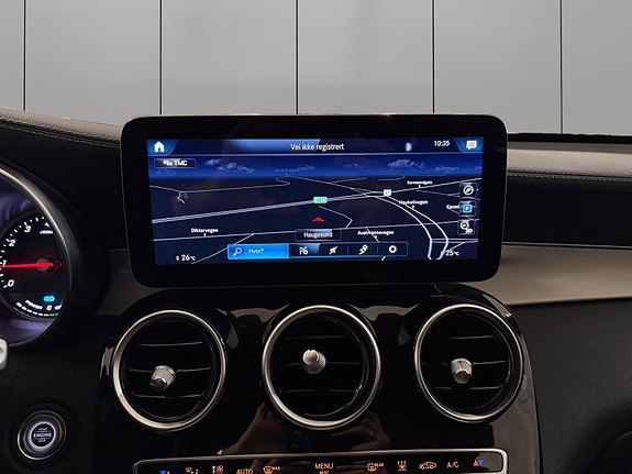Mercedes-Benz GLC300 e 21 of 30