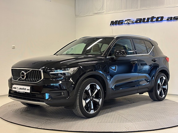 Volvo XC40 8 of 30