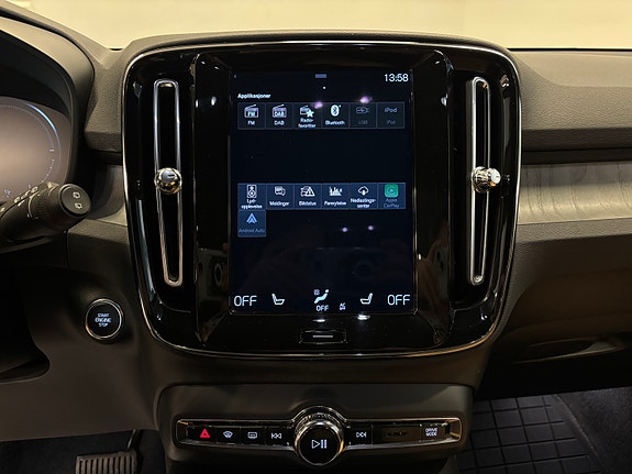 Volvo XC40 20 of 30