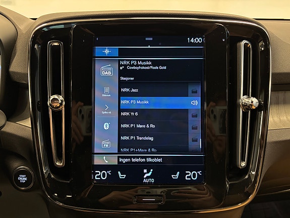 Volvo XC40 21 of 30