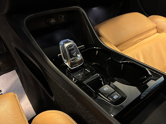 Volvo XC40 18 of 30