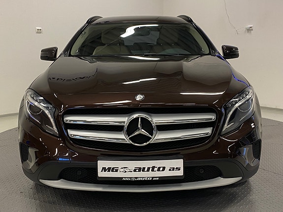 Mercedes-Benz GLA200 7 of 22
