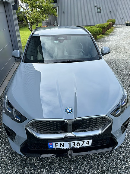 BMW iX2 4 of 24