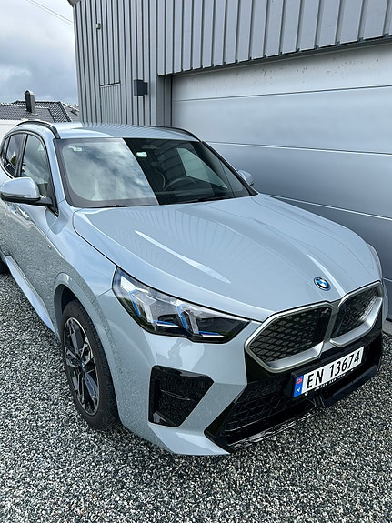 BMW iX2 8 of 24