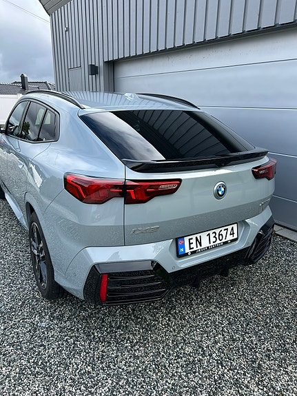 BMW iX2 7 of 24