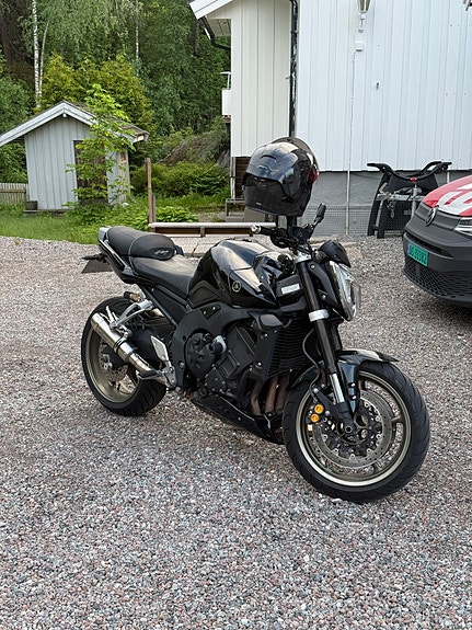 Yamaha FZ1-N 5 of 12
