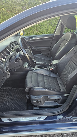 Volkswagen Golf Alltrack 5 of 16