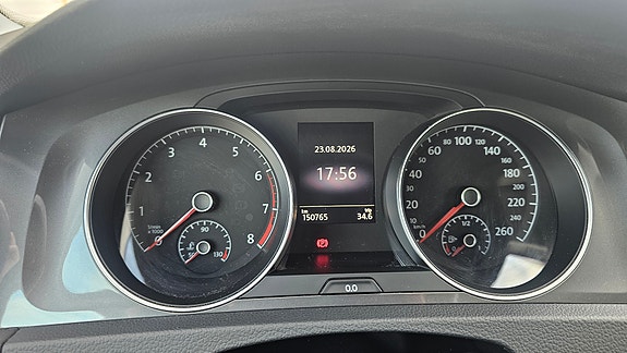 Volkswagen Golf Alltrack 9 of 16