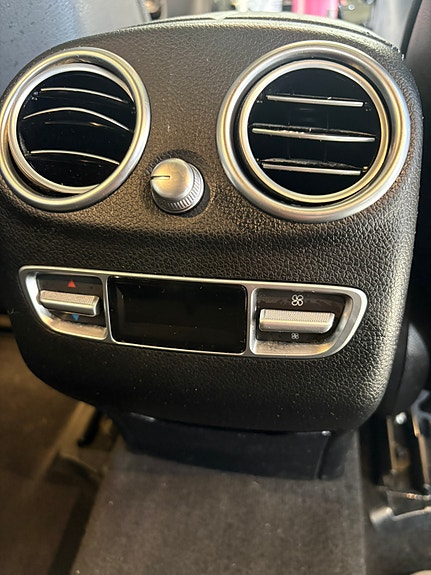 Mercedes-Benz EQC400 20 of 25