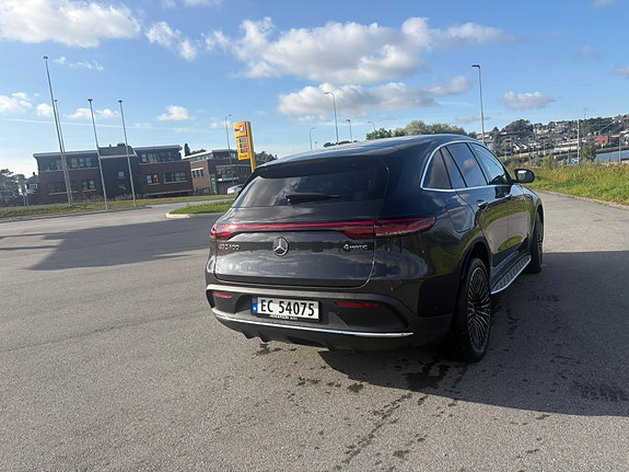 Mercedes-Benz EQC400 5 of 25