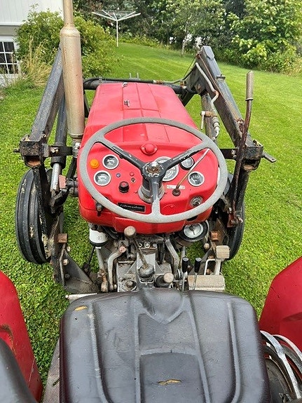 Massey Ferguson MF 135 Engelsk utseende 2 of 6