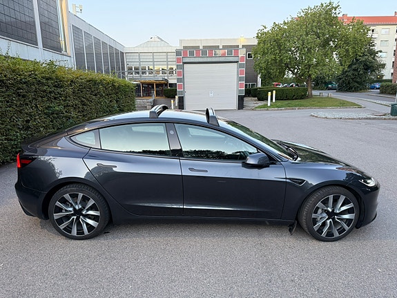 Tesla Model 3 5 of 14