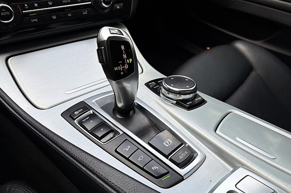 BMW 520d 24 of 30