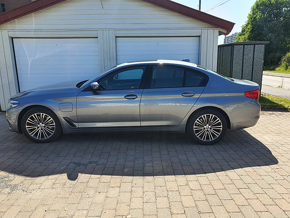 BMW 530e 6 of 30
