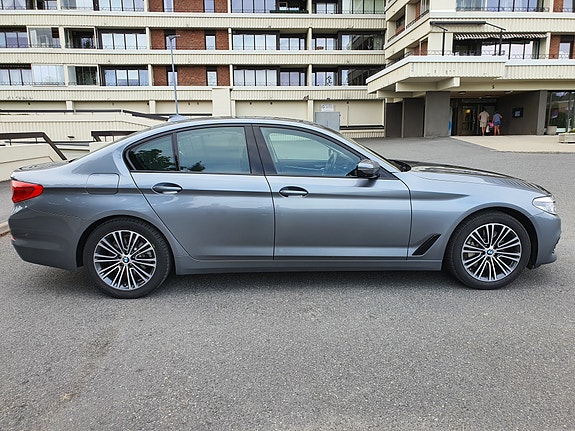 BMW 530e 27 of 30