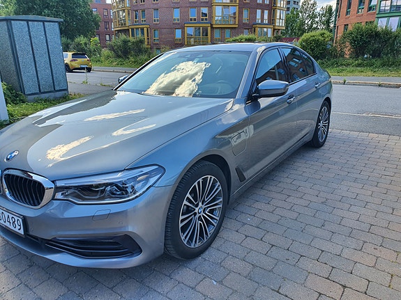 BMW 530e 10 of 30