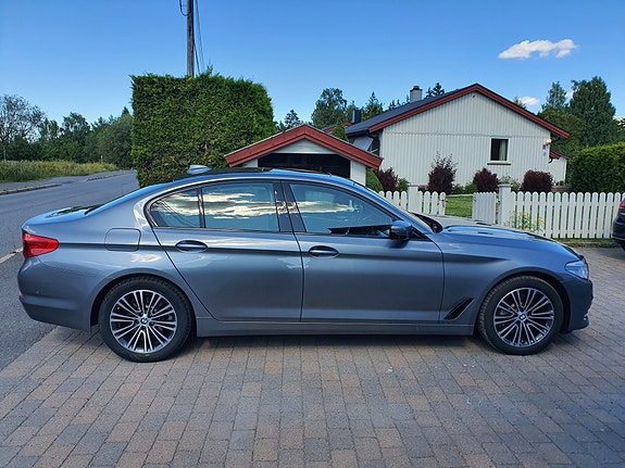 BMW 530e 11 of 30