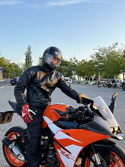 KTM RC 125 12 of 16