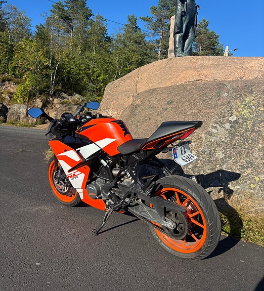 KTM RC 125 6 of 16