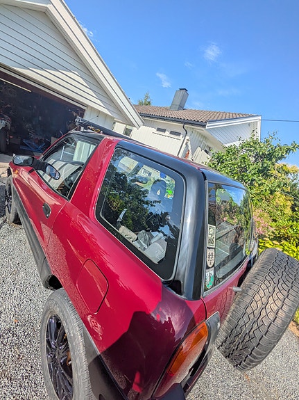 Toyota RAV4 4 of 13
