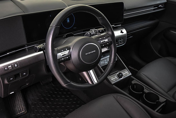 Hyundai Kona 12 of 30