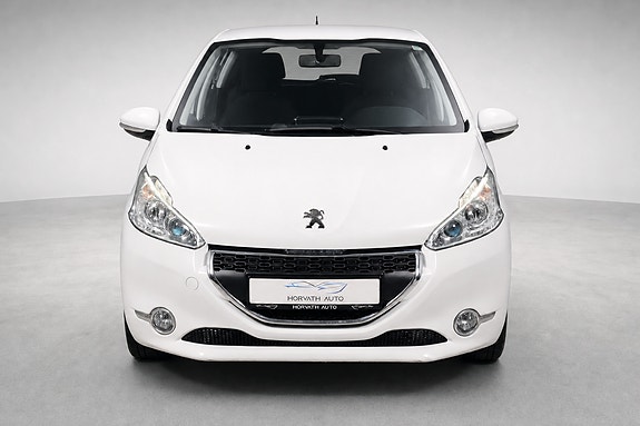 Peugeot 208 3 of 25