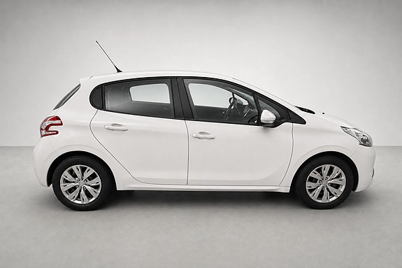 Peugeot 208 5 of 25
