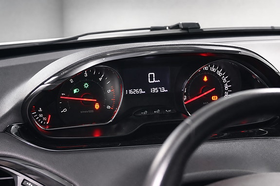 Peugeot 208 16 of 25