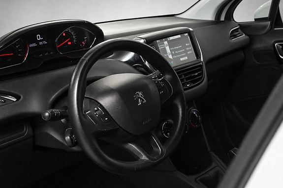 Peugeot 208 10 of 25