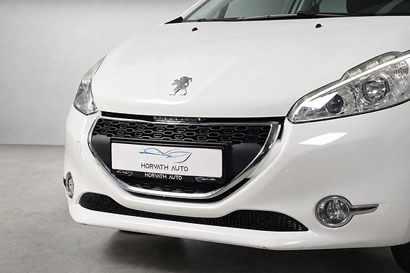 Peugeot 208 4 of 25