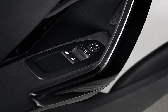 Peugeot 208 21 of 25