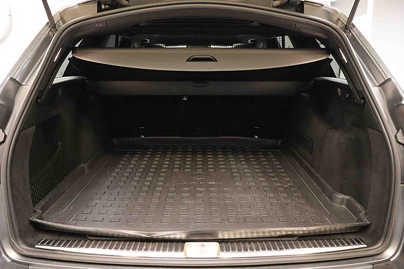 Mercedes-Benz E220 d 12 of 30