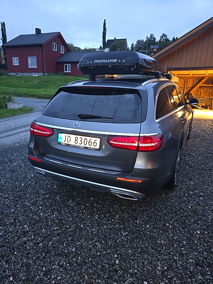 Mercedes-Benz E220 d 8 of 30