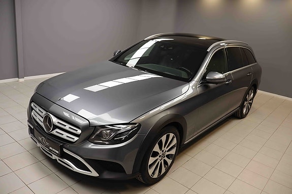 Mercedes-Benz E220 d 4 of 30